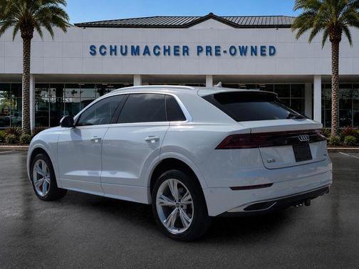 Glacier White Metallic 2019 Audi Q8 3.0T Prestige