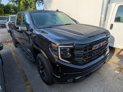 2025 GMC Sierra 1500 Elevation