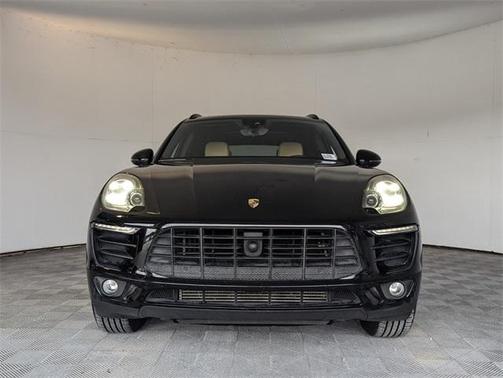 2017 Porsche Macan Base