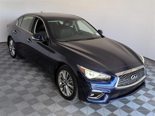 2022 INFINITI Q50 LUXE