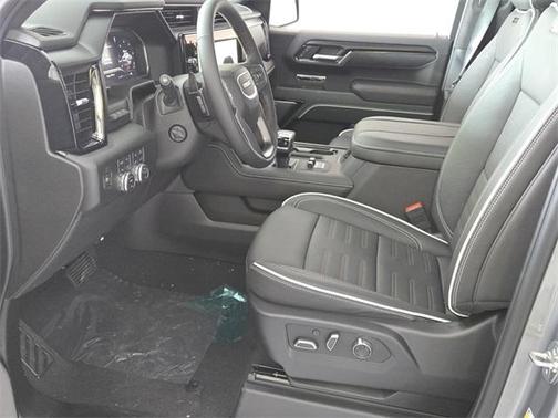 2025 GMC Sierra 1500 AT4X