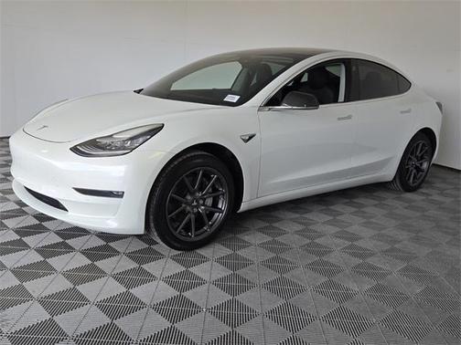 2019 Tesla Model 3 Mid Range