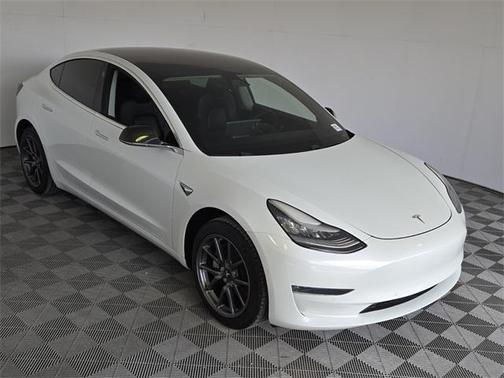 2019 Tesla Model 3 Mid Range