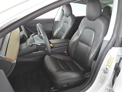 2019 Tesla Model 3 Mid Range