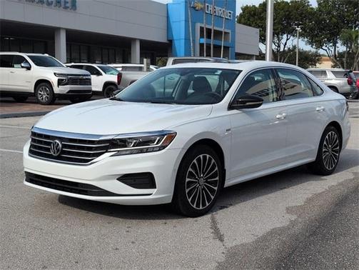 2022 Volkswagen Passat 2.0T Limited Edition