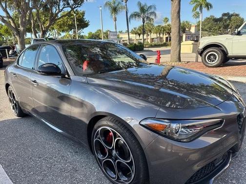 2023 Alfa Romeo Giulia Veloce