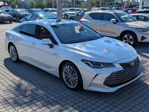 2019 Toyota Avalon Hybrid Limited