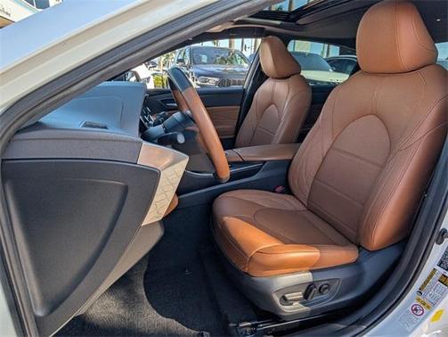 2019 Toyota Avalon Hybrid Limited