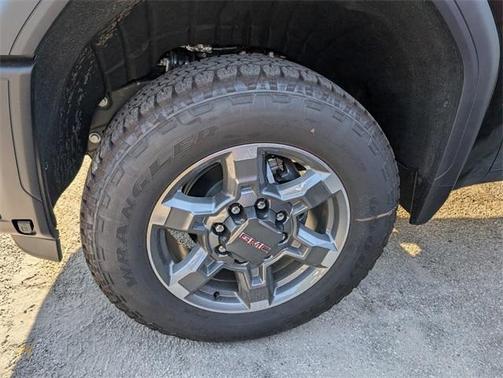 2025 GMC Sierra 2500 SLT