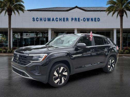Deep Black Pearl Effect 2026 Volkswagen Atlas Cross Sport 2.0T SE w/Technology