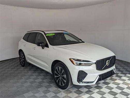 2024 Volvo XC60 B5 Plus Dark Theme