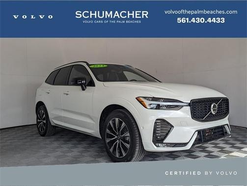 2024 Volvo XC60 B5 Plus Dark Theme