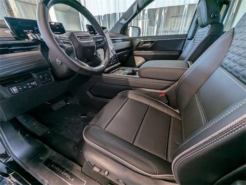 2025 GMC Sierra EV Denali