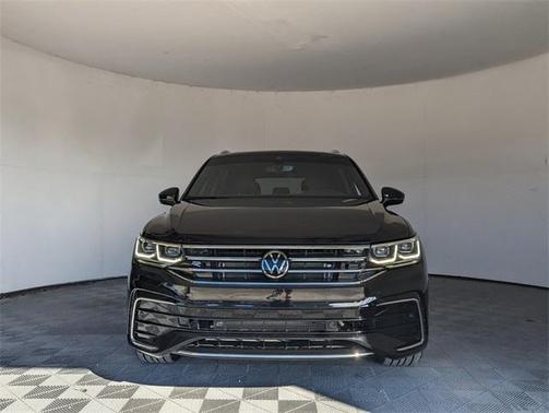 2022 Volkswagen Tiguan 2.0T SEL R-Line