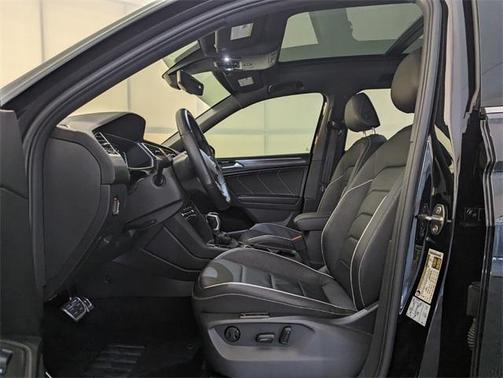 2022 Volkswagen Tiguan 2.0T SEL R-Line