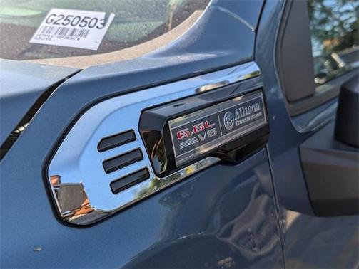 2025 GMC Sierra 2500 Pro