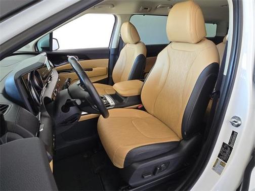 2022 Kia Carnival EX