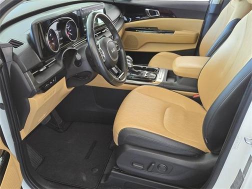 2022 Kia Carnival EX