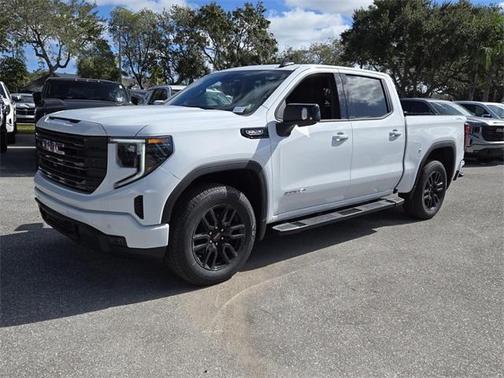2025 GMC Sierra 1500 Elevation