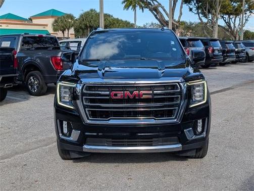 2023 GMC Yukon SLT