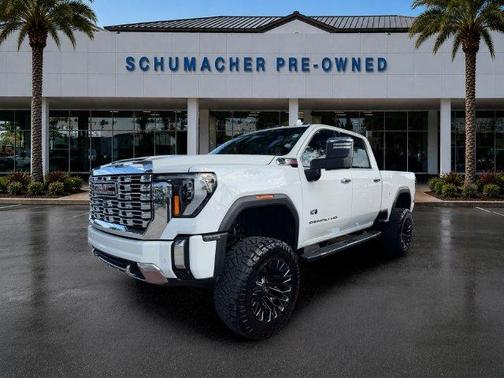 Summit White 2025 GMC Sierra 2500 Denali