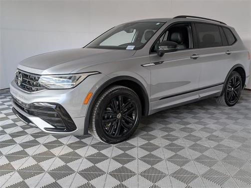 2022 Volkswagen Tiguan 2.0T SE R-Line Black