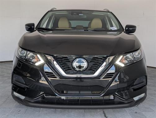 2022 Nissan Rogue Sport SV