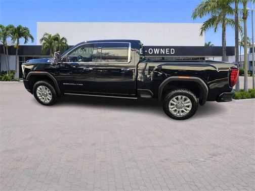 2023 GMC Sierra 2500 Denali