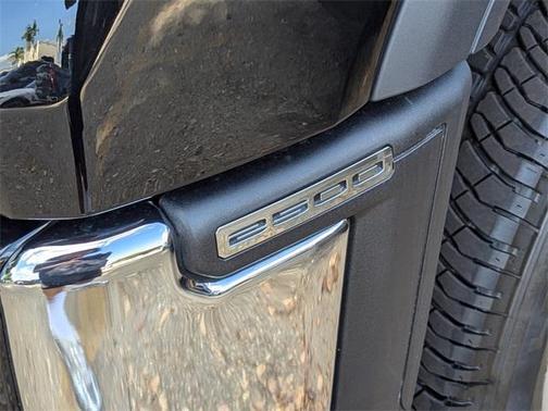 2025 GMC Sierra 2500 SLE