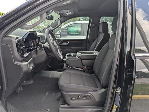 2025 GMC Sierra 2500 SLE