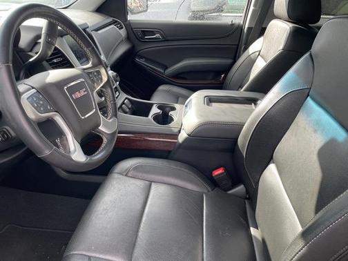 2020 GMC Yukon XL SLT