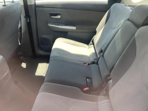 2013 Toyota Prius v Five