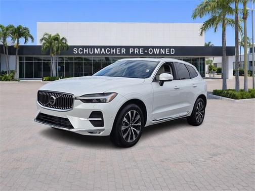 2023 Volvo XC60 B5 Plus Bright Theme