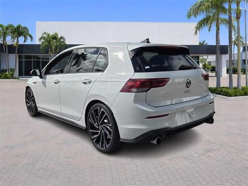 2024 Volkswagen Golf GTI 2.0T Autobahn