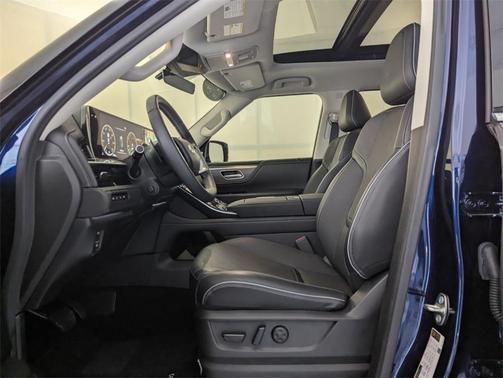 2025 INFINITI QX80 Luxe