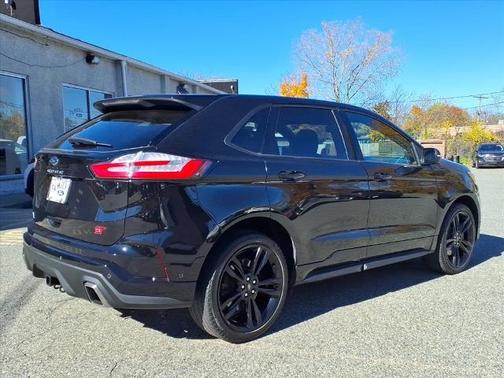 2022 Ford Edge ST