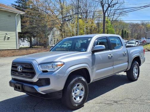 2017 Toyota Tacoma SR