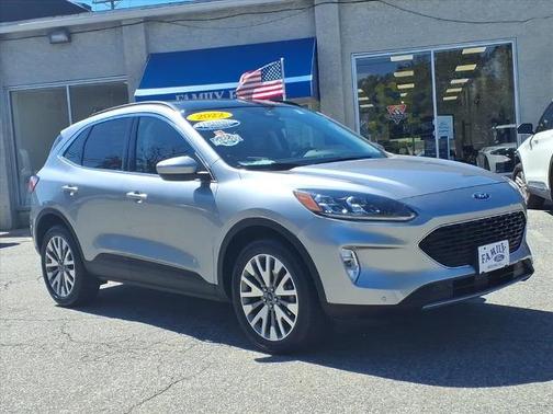 2022 Ford Escape TITANIUM