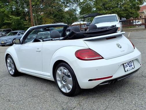 2018 Volkswagen Beetle 2.0T SE