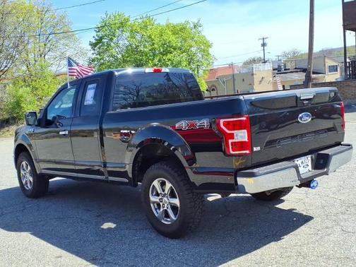 SHADOW BLACK 2018 Ford F-150 XLT