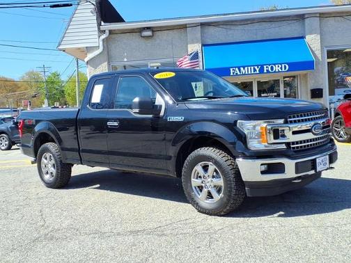 SHADOW BLACK 2018 Ford F-150 XLT