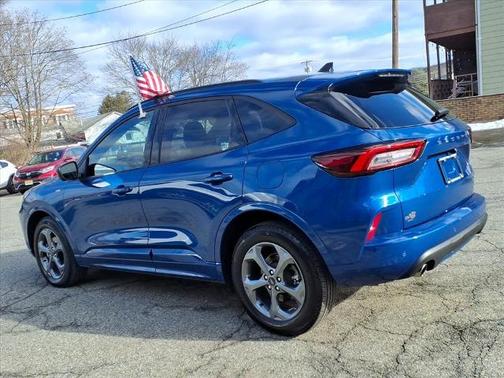 2023 Ford Escape ST-LINE SELECT