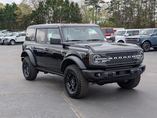 Shadow Black 2026 Ford Bronco Badlands