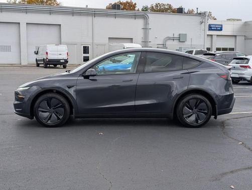 2026 Tesla Model Y Long Range