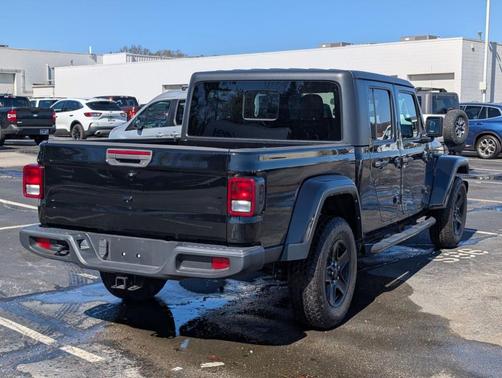 2021 Jeep Gladiator Sport