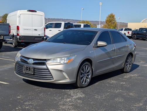 2015 Toyota Camry Hybrid 