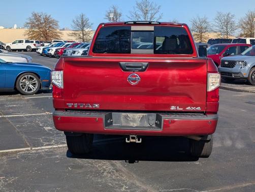 2018 Nissan Titan SL