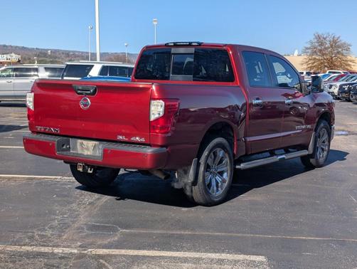 2018 Nissan Titan SL
