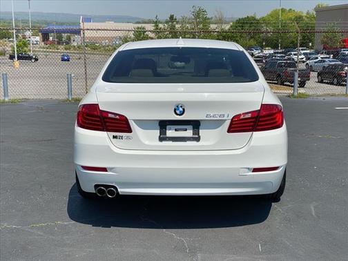 2015 BMW 528 i