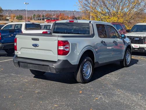 2024 Ford Maverick XL